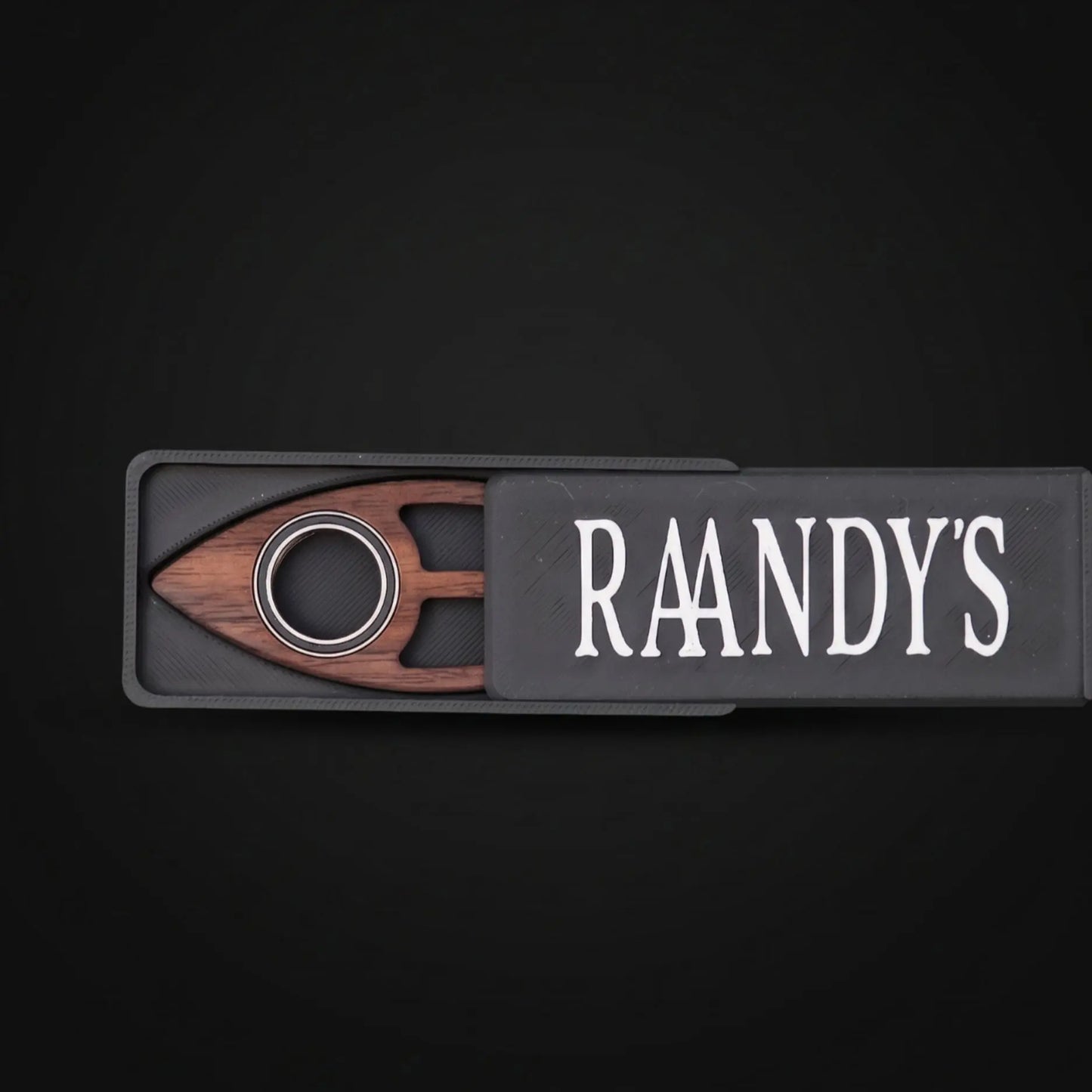 Raandy'S Surfboard Keyspinner
